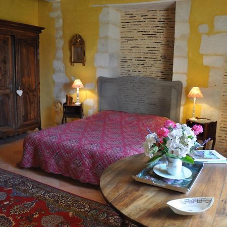 Chateau La Gentilhommiere Du Puits Notre-Dame 30 Rue De L'Eglise 24110 Saint Leon Sur L'Isle Екстер'єр фото