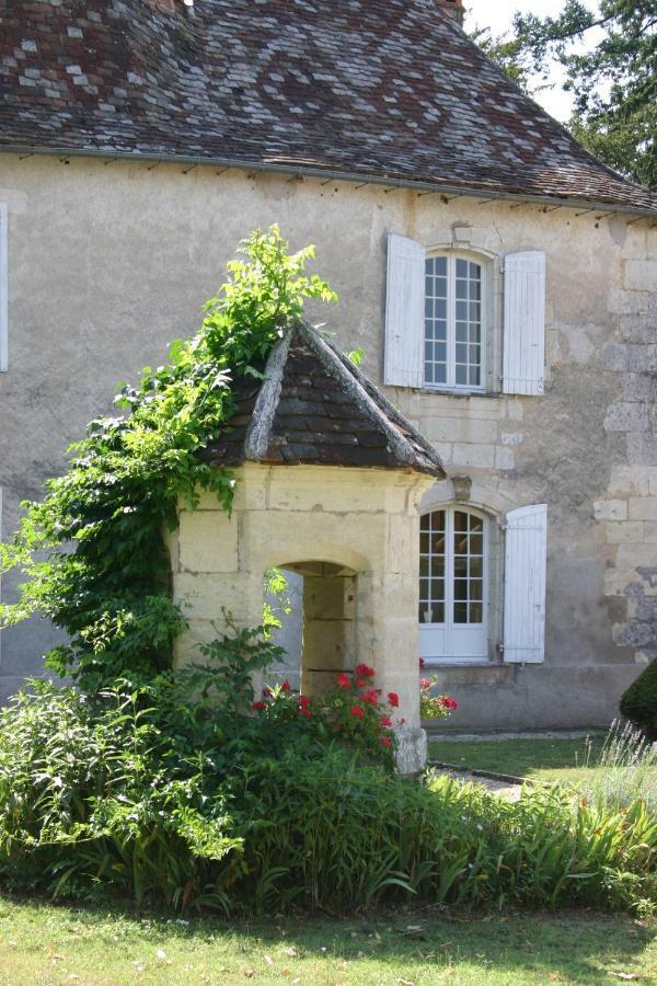 Chateau La Gentilhommiere Du Puits Notre-Dame 30 Rue De L'Eglise 24110 Saint Leon Sur L'Isle Екстер'єр фото