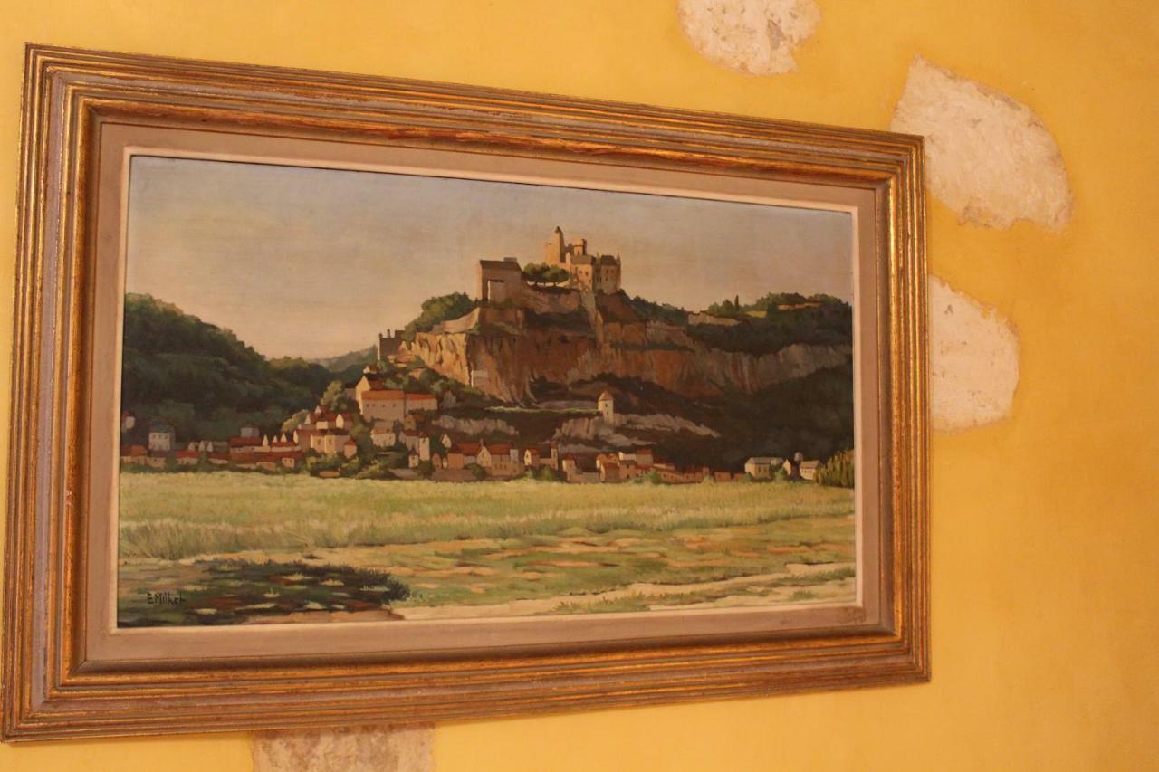 Chateau La Gentilhommiere Du Puits Notre-Dame 30 Rue De L'Eglise 24110 Saint Leon Sur L'Isle Екстер'єр фото