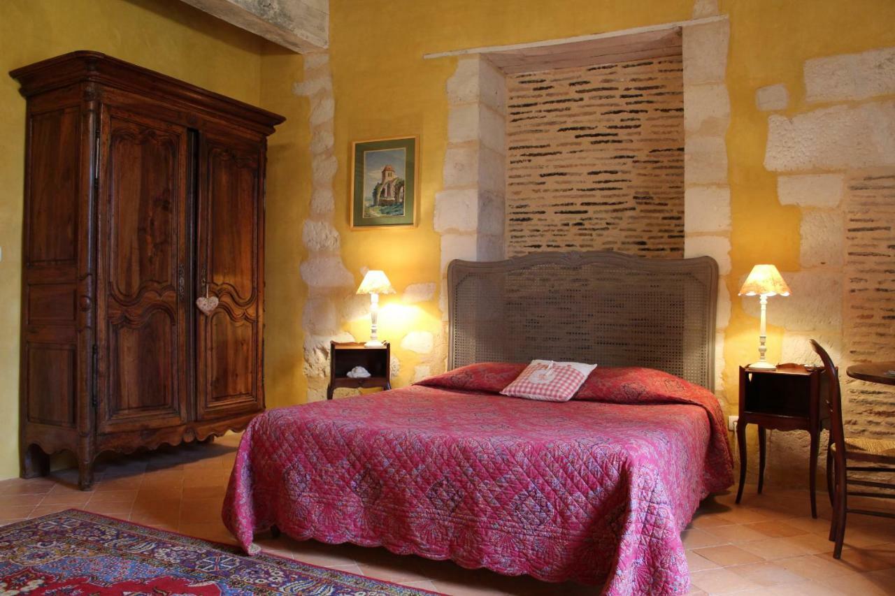 Chateau La Gentilhommiere Du Puits Notre-Dame 30 Rue De L'Eglise 24110 Saint Leon Sur L'Isle Екстер'єр фото